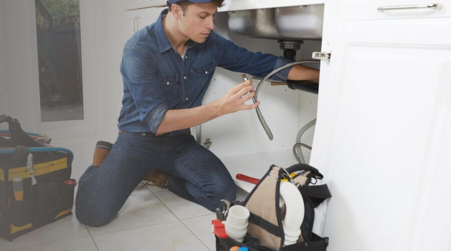 Professional water heater repair in Auxvasse, MO